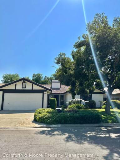 Main picture of 6228 N Cleo Ave