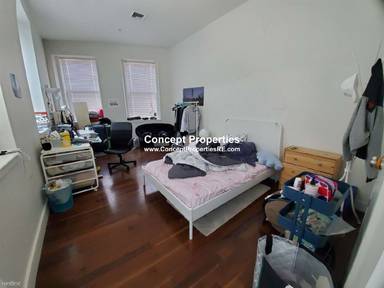Main picture of 490 Harrison Ave