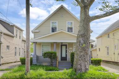 Main picture of 3567 W 46th St