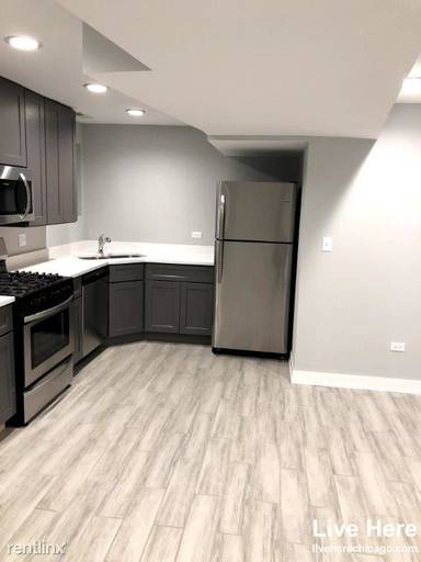 Main picture of 3210 S May St