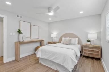 Main picture of 3618 W Lykes Ave