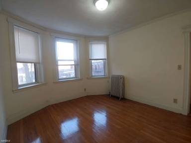 Main picture of 111 Park Dr