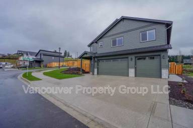Main picture of 313 E Caribou