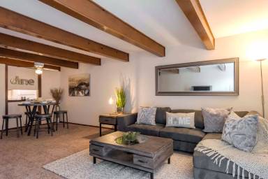 Main picture of Estates on Main