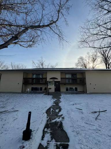 Main picture of 1615 16th St SW