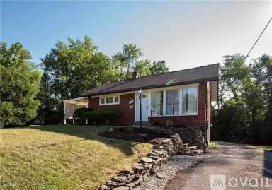 Main picture of 210 Dunbar Dr
