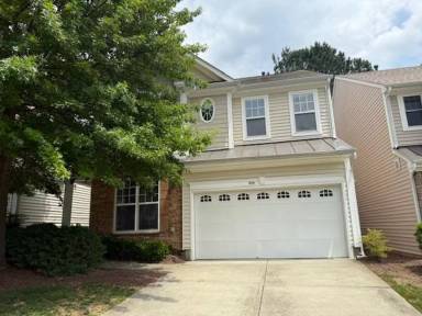 Main picture of 405 Hilltop View St