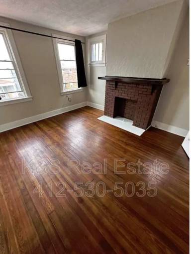 Main picture of 1212 Holmes St