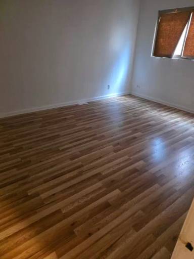 Main picture of 110 E Hillcrest Blvd
