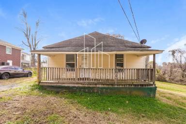 Main picture of 2012 Row St