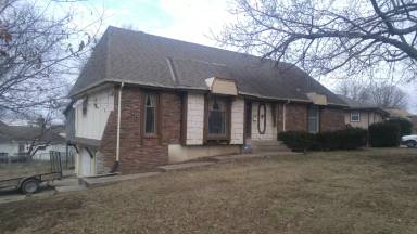 Main picture of 7400 E 127th St