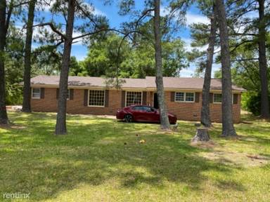Main picture of 1681 Lincoln Rd NE