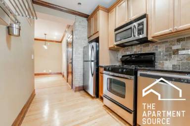 Main picture of 2920 W Cullom Ave