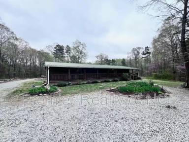 Main picture of 4735 NC 801 Hwy