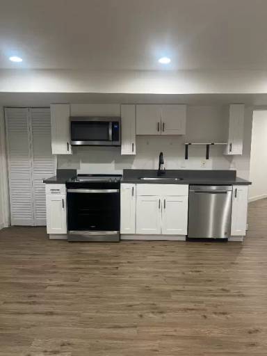 Main picture of 69 N Midland Dr