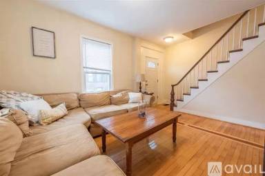 Main picture of 8 Chapel St