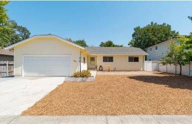 Main picture of 463 Harper Ct