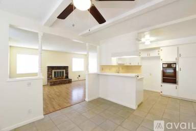 Main picture of 601 Ridgeway Ln