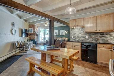 Main picture of 2300 Lodge Pole Cir