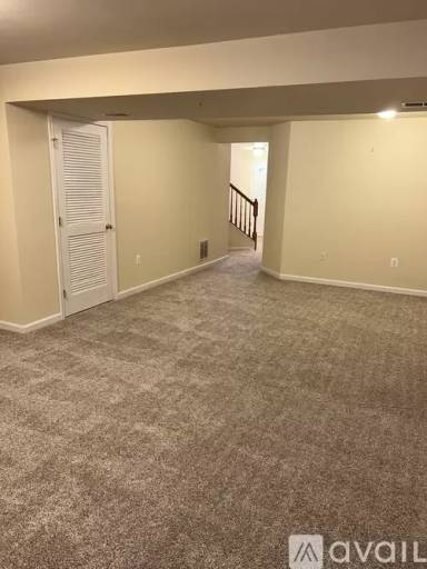 Main picture of 3801 Meadow Trail Ln