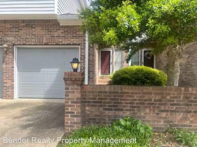 Main picture of 140 Courtyard Ln NE