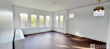 Main picture of 3311 N Avers Ave