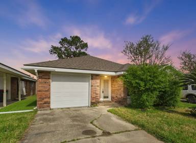 Main picture of 106 Doubloon Dr