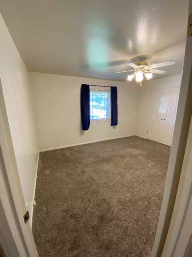 Main picture of 986 Cedar Knls W