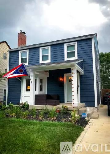 Main picture of 724 S Roosevelt Ave