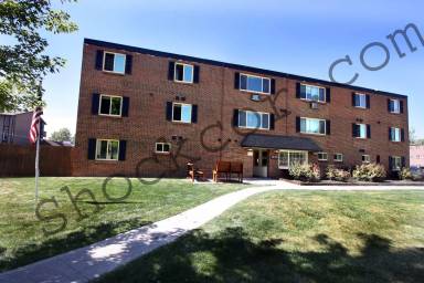 Main picture of 835 S Quebec St