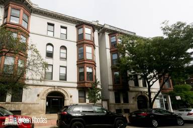 Main picture of 2900 N Broadway St