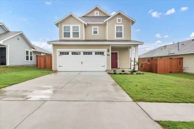 Main picture of 135 Lyndon Dr