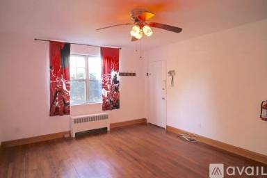 Main picture of 935 Broad St