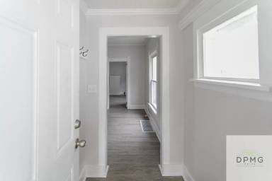 Main picture of 206 S Hosmer St