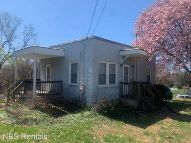 Main picture of 215 Sunset Dr