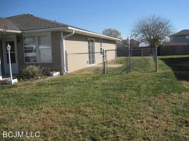 Main picture of 500 N Austin St