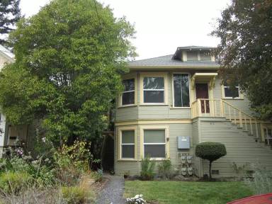 Main picture of 917 Cherry St