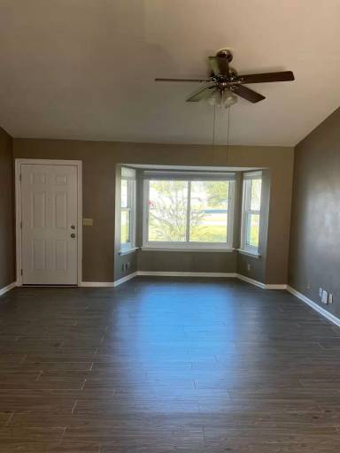Main picture of 304 Greenacres Dr