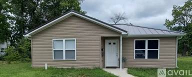Main picture of 1010 S Singleton St