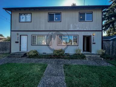 Main picture of 353 Chicago St SE