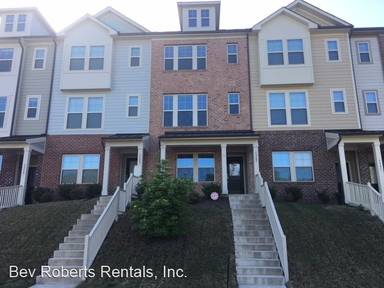 Main picture of 1383 Town Home Dr