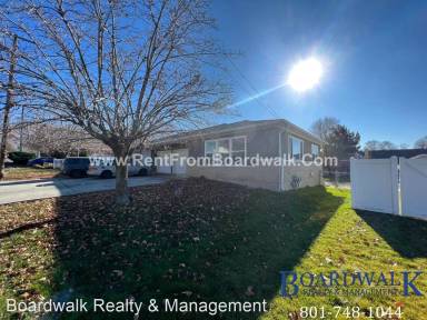 Main picture of 2276 E Lincoln Ln