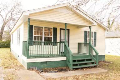 Main picture of 2004 Wilson St