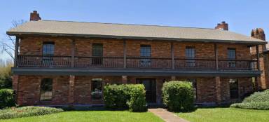 Main picture of 5018 Desoto St