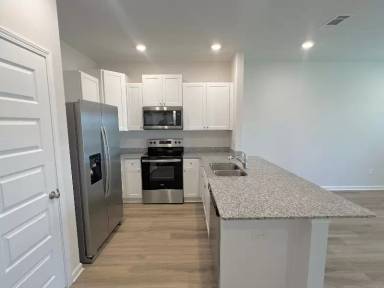 Main picture of 1745 Jakes Dr