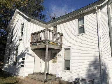 Main picture of 924 Water St
