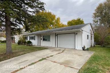 Main picture of 8432 E 42nd Pl