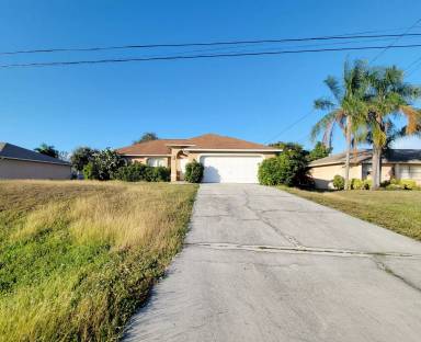 Main picture of 911 SW 37th Ter