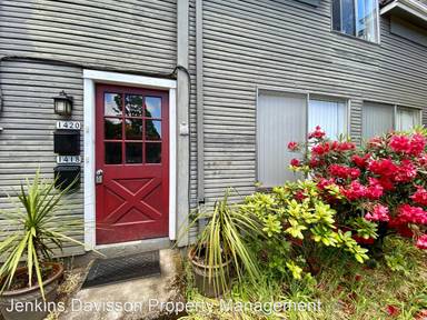 Main picture of 1418 SE 18th Ave