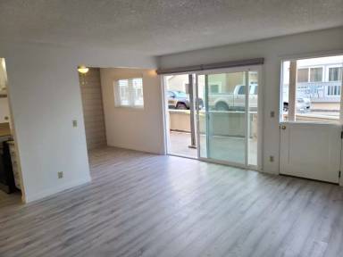 Main picture of 210 Lugonia St